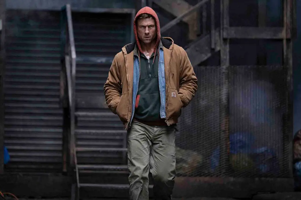 گلن پاول در فیلم «THE RUNNING MAN» از پارامونت پیکچرز نقش اصلی دارد