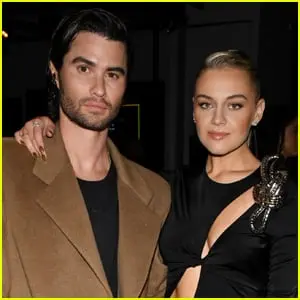 چیس استوکس اشاره می‌کند که پس از جدایی توسط همسر پیشینش کلسی بالرینی مسدود شده است؛ می‌گوید «کاری نادرست نکرده‌ام»