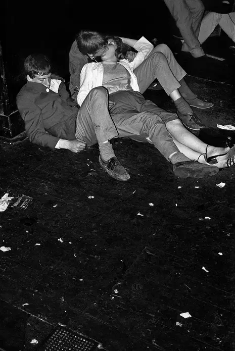 دِریک رایدجرز، کتاب عکاسی «سلام، من تو را دوست دارم»، زیرفرهنگ‌ها