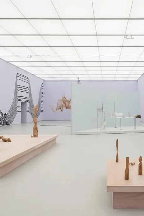 آثار هنری کتابخانه ایستِس گابریل شنل در شانگهای